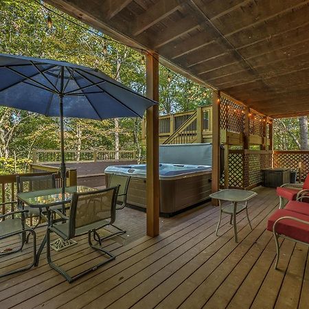 Golden Eagle Ga Cabin - Hot Tub, Firepit & Fast Wifi ブルーリッジ山脈 エクステリア 写真